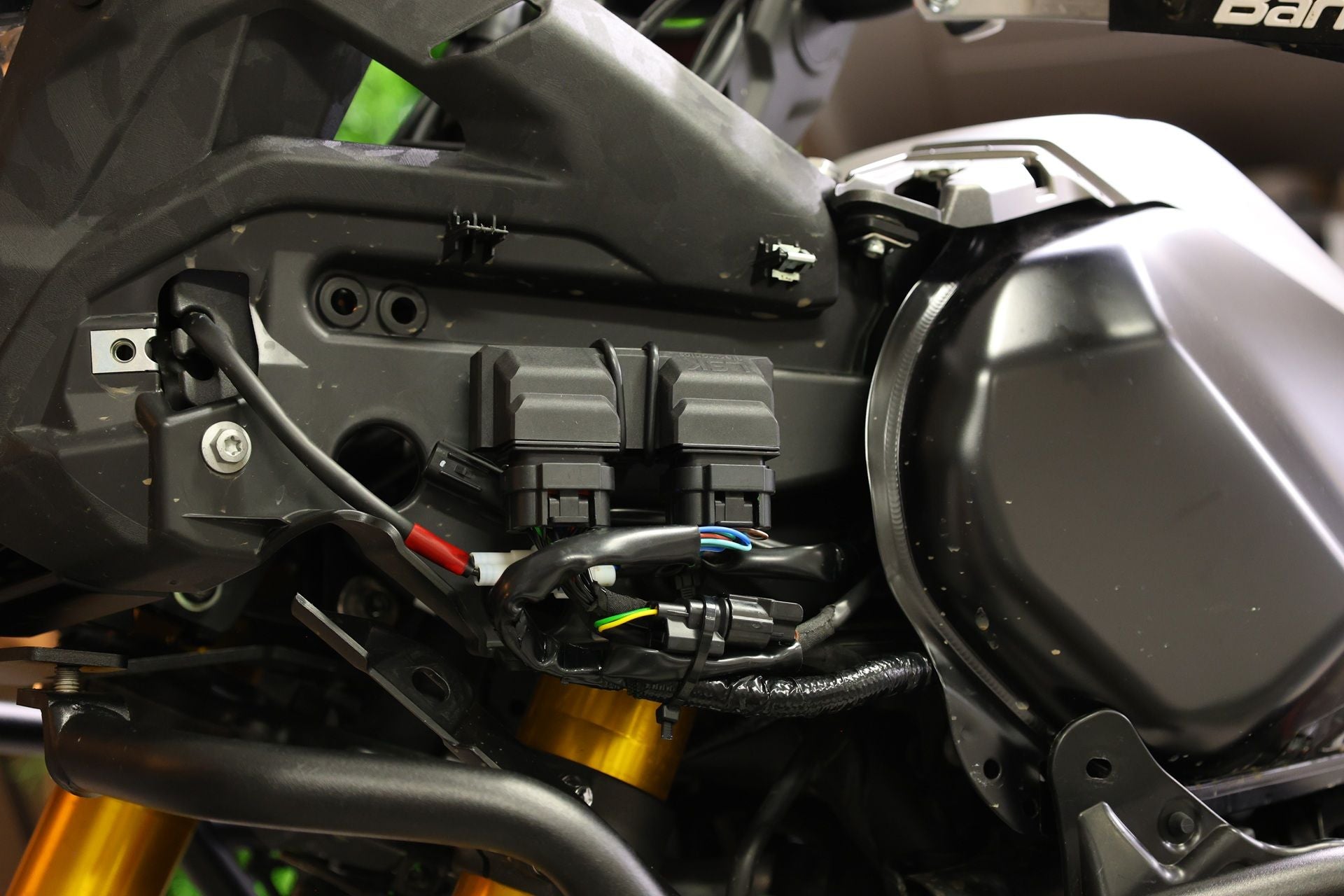 Cruise Control & ABS Dongle for Yamaha Tenere 700 – Seamless Integration with OEM Controls