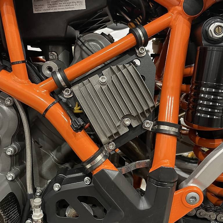 KTM 950 / 990 Regulator/Rectifier Relocation Kit